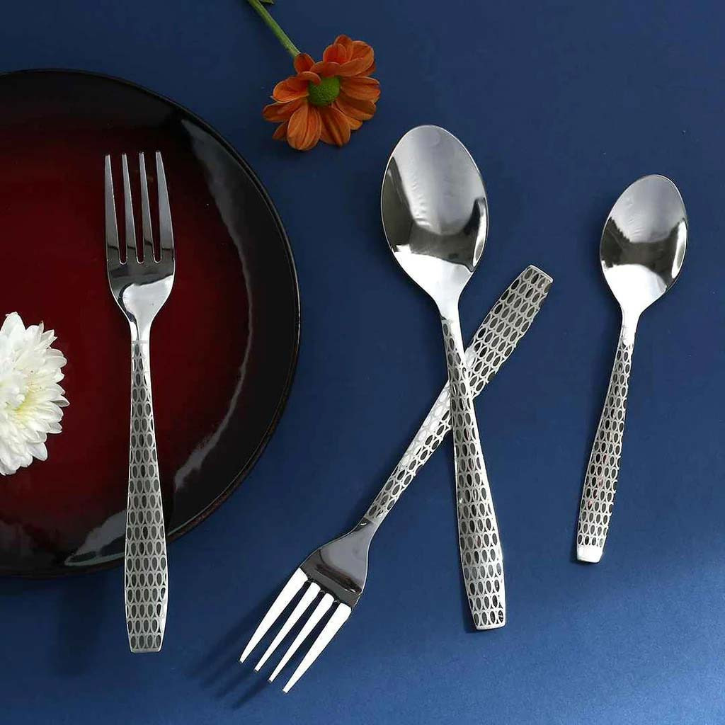 Anodized stainless steel tableware