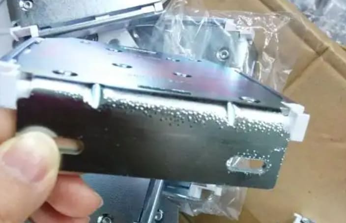 Causes of Bubbling During Electroplating of Aluminum Alloy