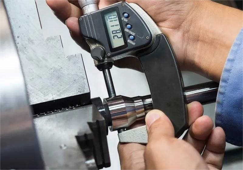 Measure the accuracy of the parts