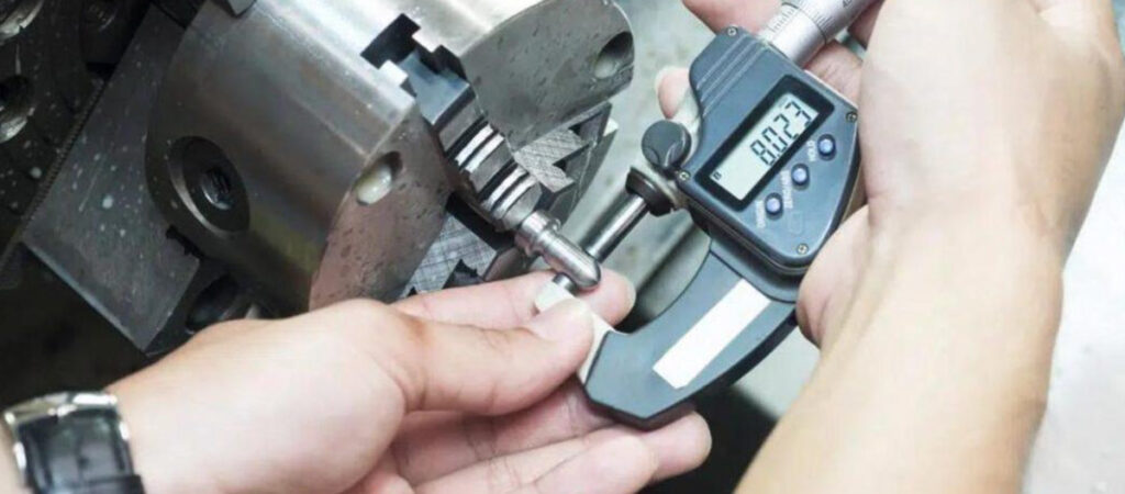 Measure the tolerance of the parts