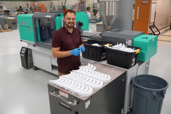 Silicone rubber injection molding factory workshop