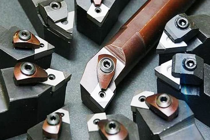 The cutting tools used in turning processing